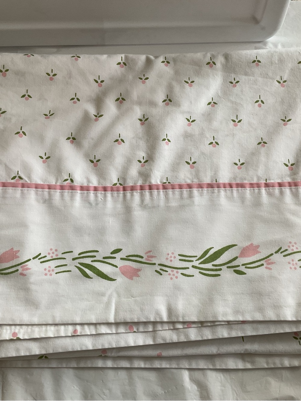 Vintage 80’s Laura Ashley Castleberry Pink Tulip Floral Twin Flat Sheet